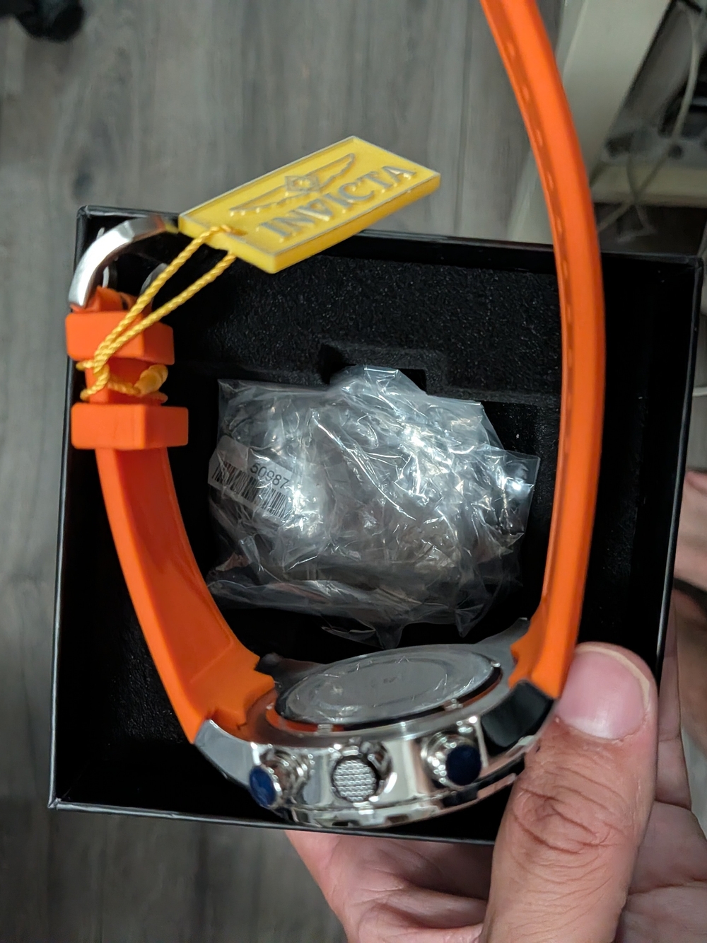 Invicta Chronograph Watch with Orange Silicone Band Brand New - Picture 2 of 4